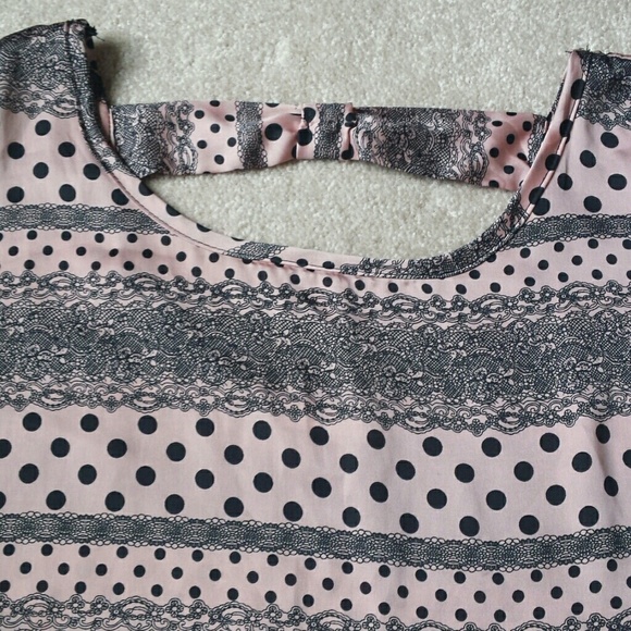SOLD*Rumors Blush & Black Blouse*SOLD - Picture 2 of 6