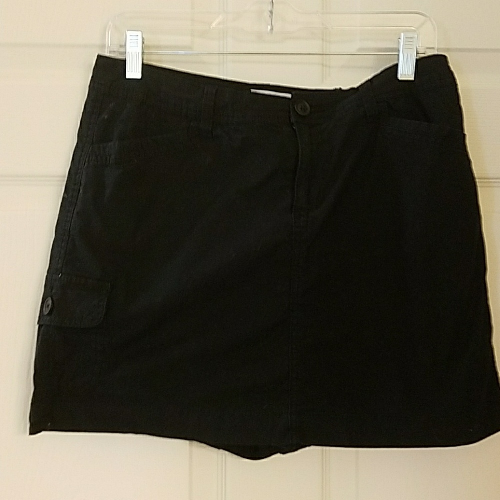 WOMEN'S SIZE 10 ST. JOHN'S BAY SKORT