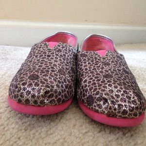 Glitter Cheetah print Size 6 girls