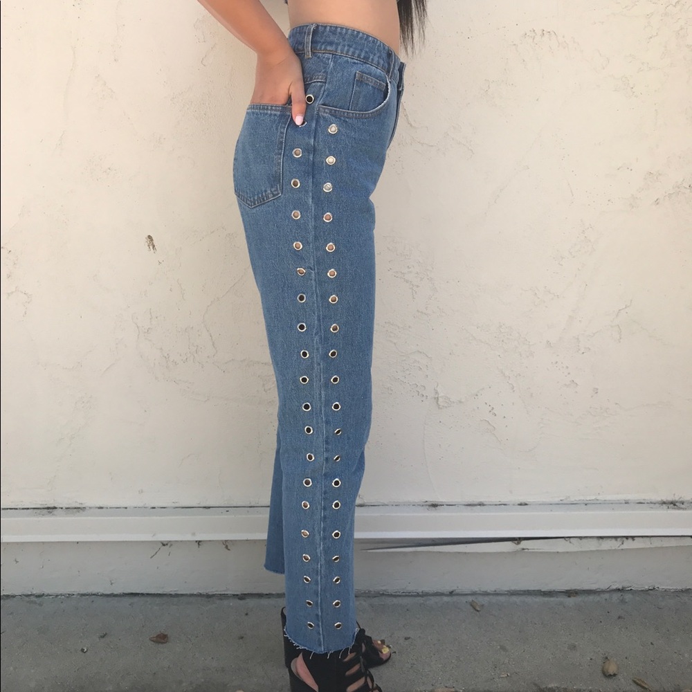 High waisted jeans