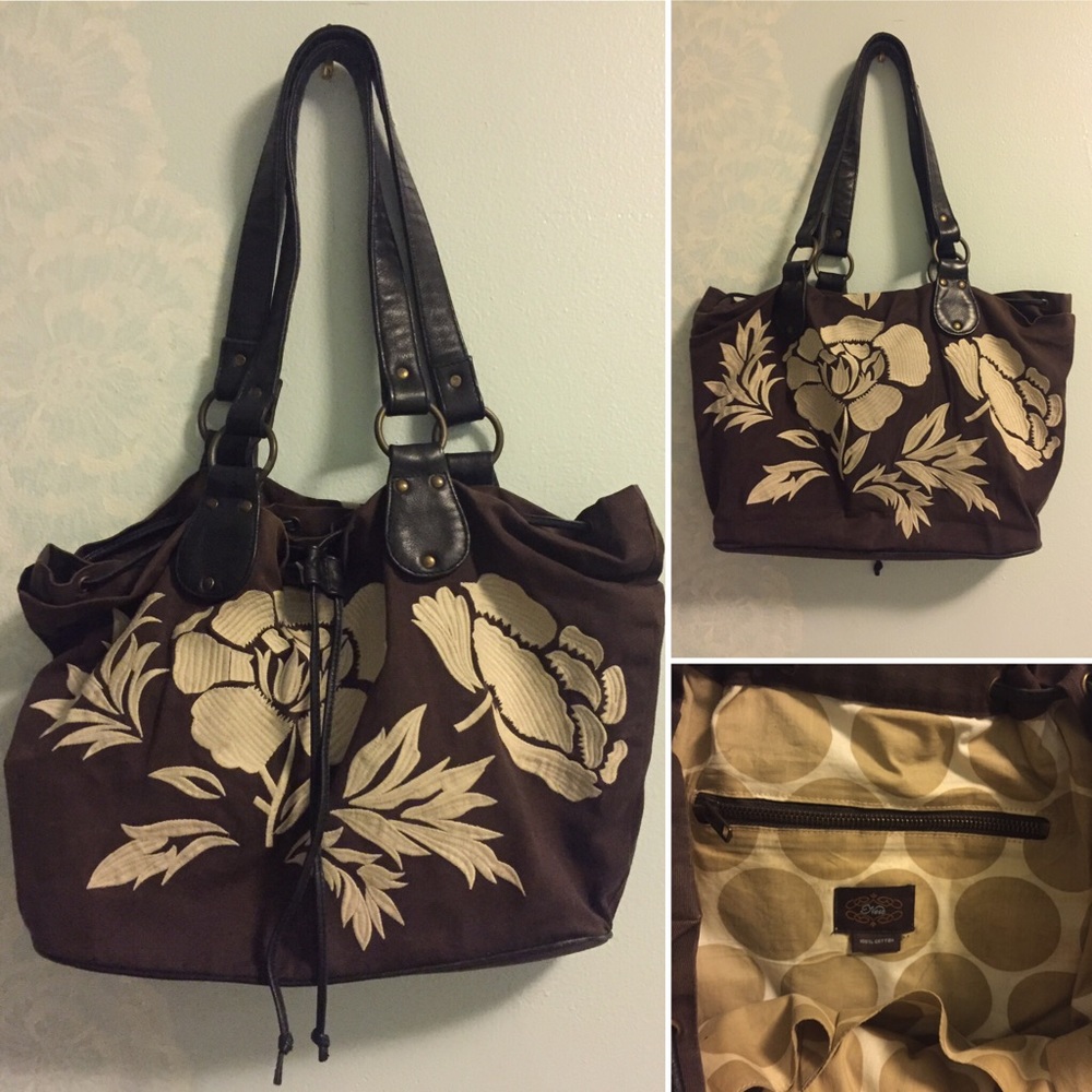 Nest Floral Embroidered Drawstring Tote