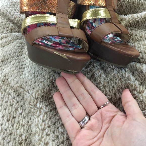 Madden Girl wedges - Picture 3 of 5