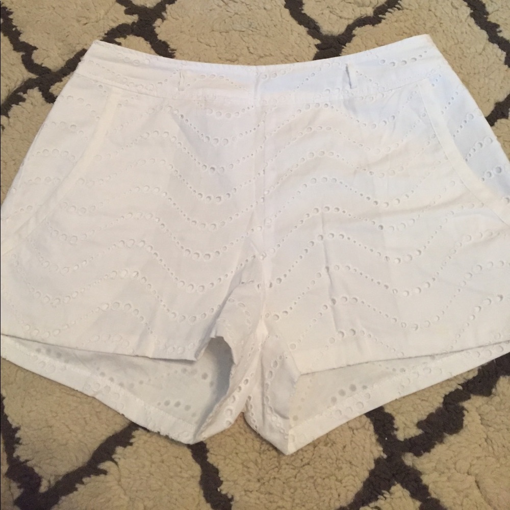 Esley White Lace Shorts