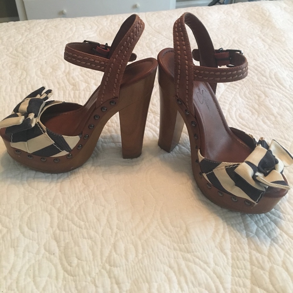 Jessica Simpson heels