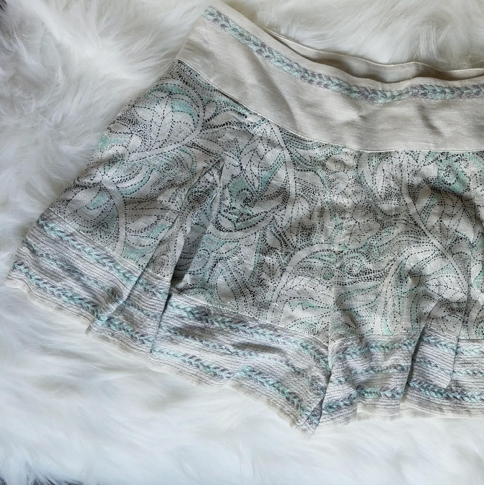 Free People Noyal Heart It Skort Ivory Size 8 NWT