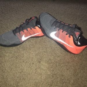 Kobe XI Low Elite