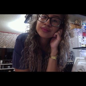 Meet your Posher, Ivy