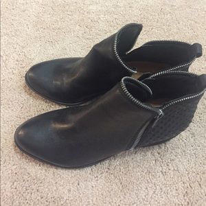 Never worn lucky brand booties