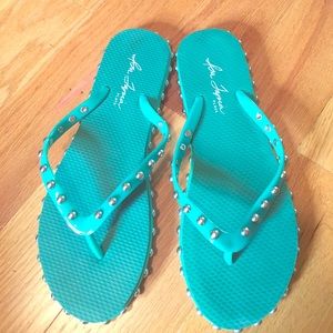 Isa Tapia Shoes - Isa Tapia flip flops with sliver studs Isa Tapia Shoes - Isa Tapia flip flops with sliver studs