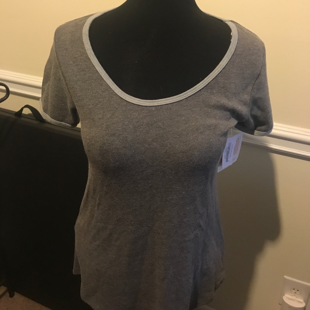 Lularoe Classic T NWT
