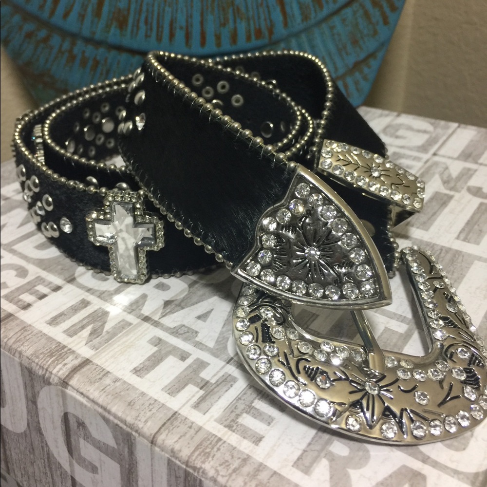 LAST ONE - Faux Leather Fur Cross Belt - Picture 4 of 4