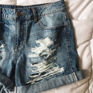 Oversized Boyfriend Shorts