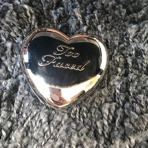 100% AUTHENTIC ; Too faced Highlight