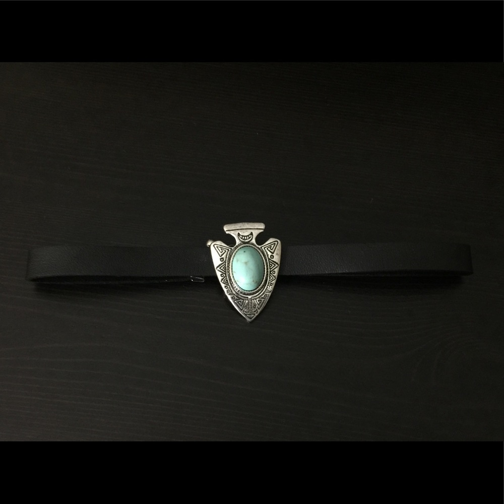 3/$20 - Faux Leather Arrowhead Choker - Picture 3 of 3