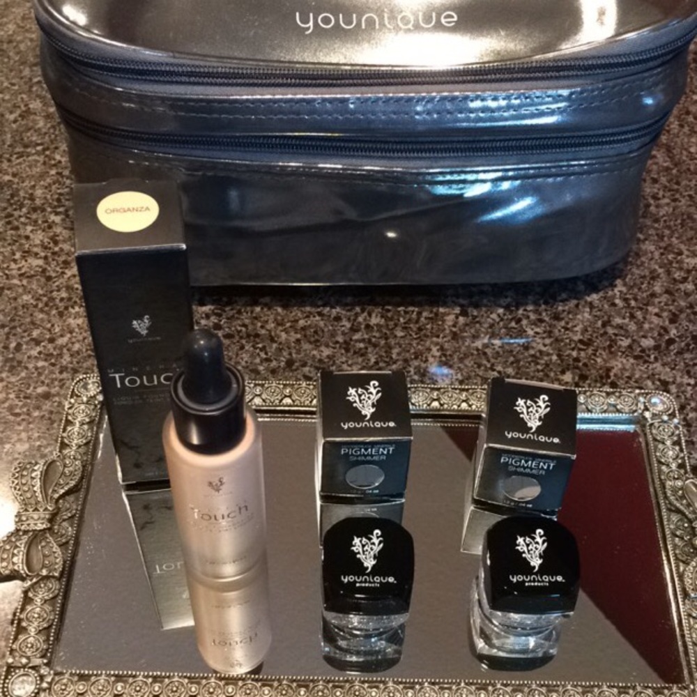 Younique makeup