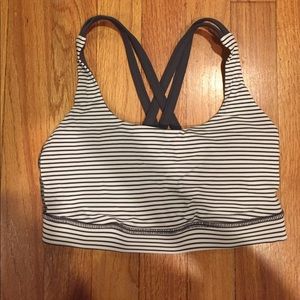 lululemon sports bra