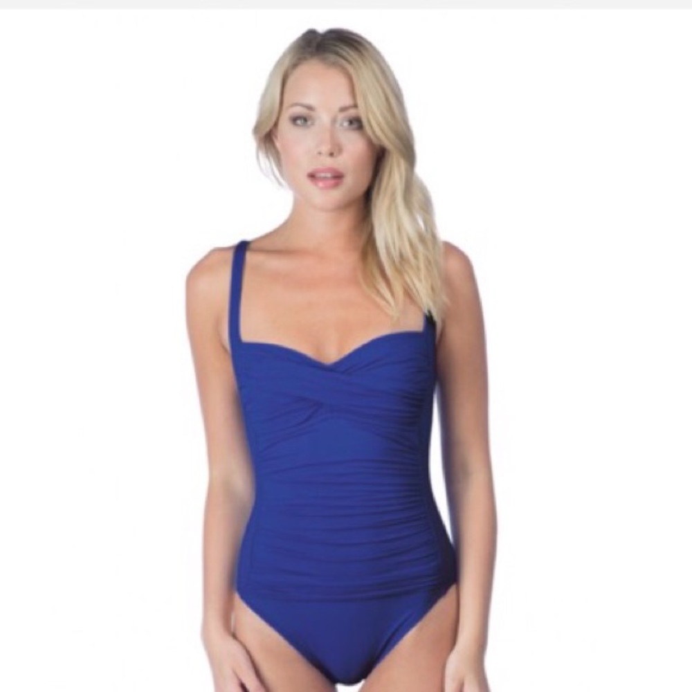 La Blanca Island Goddess Sweetheart Swimsuit