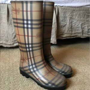 Burberry rain boots