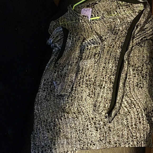 Ella moss blouse - Picture 2 of 3