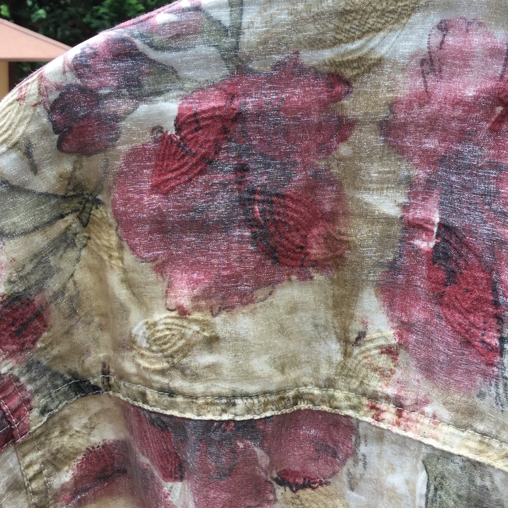 Watercolor Top with Sheer Overlay - Picture 4 of 4