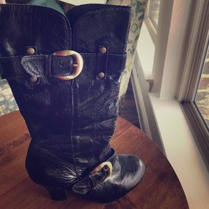 Black boots