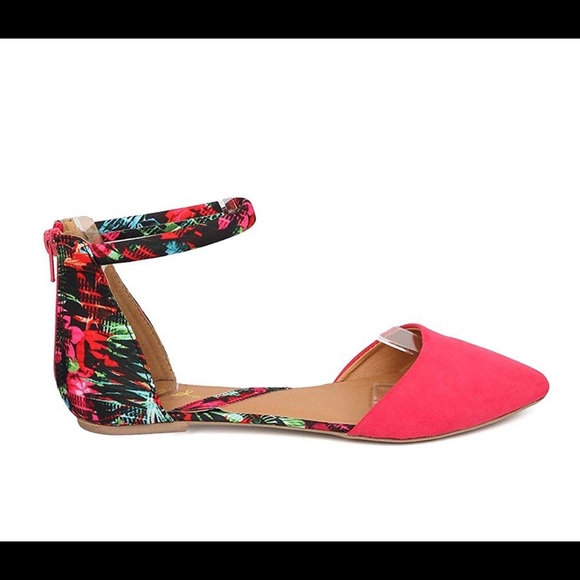 SOLD OUT D'orsay Pointy Toe Ankle Flats - Picture 4 of 8