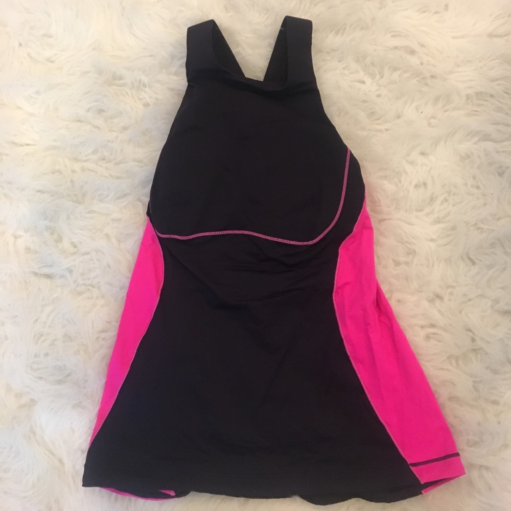 Lululemon fitted athletic top