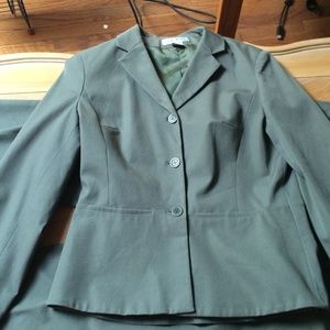 Nine West lightweight olive pantsuit