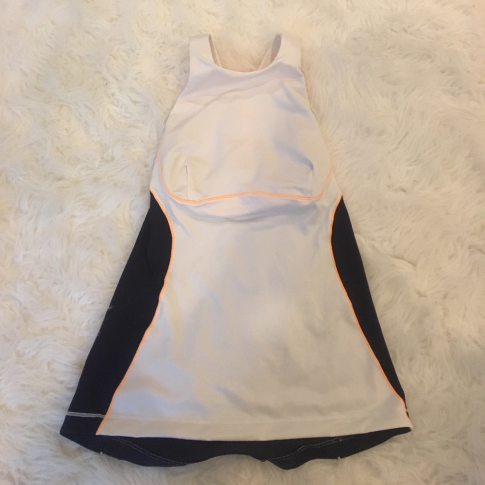 Lululemon fitted athletic top