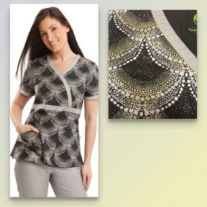 Healing Hands Katy Opera Scrub Top Medical Dentist