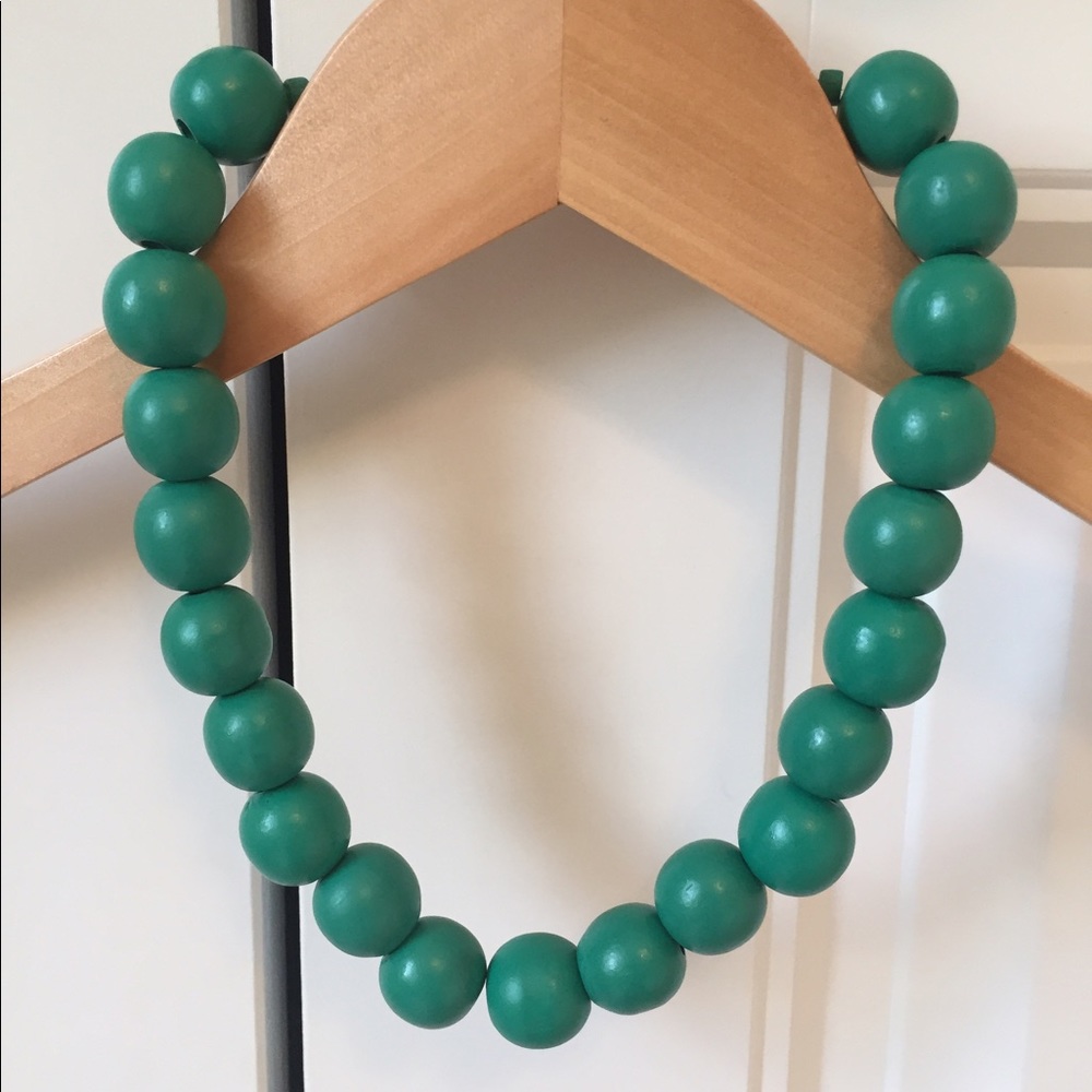 Green bobble necklace