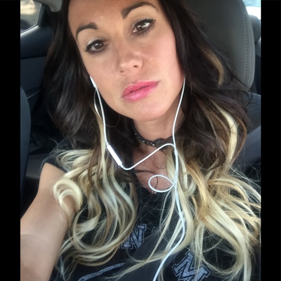 Meet your Posher, Susan - Picture 2 of 2