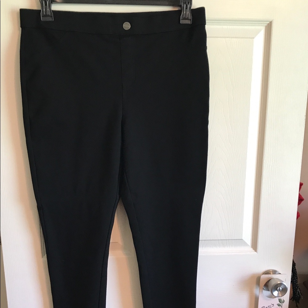 Three pair women's leggings size XL
