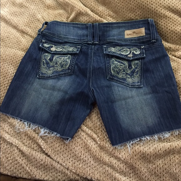 EUC denim shorts. - Picture 3 of 3