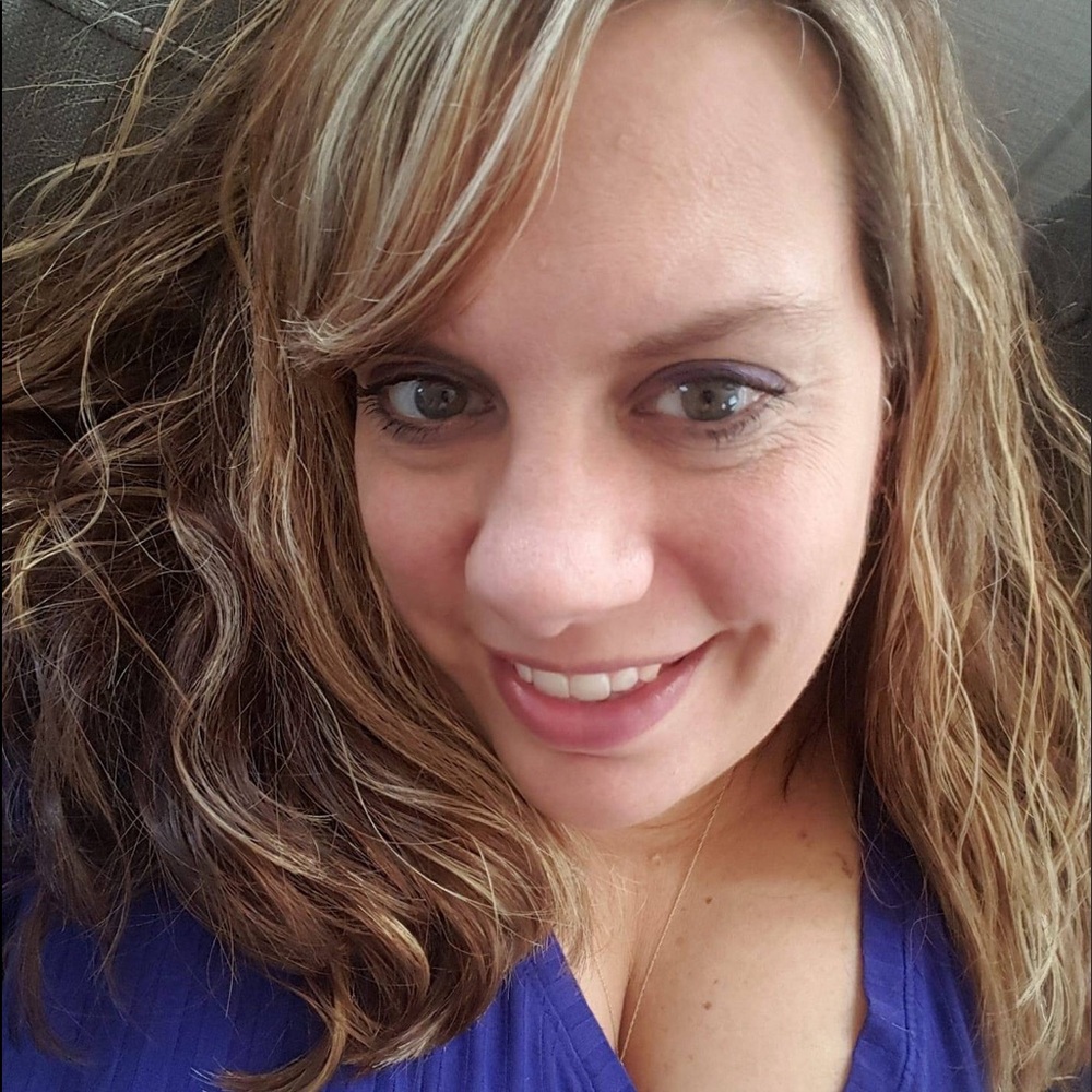 Meet your Posher, Stephanie