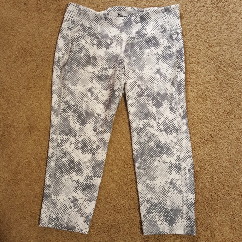 Workout compression capris