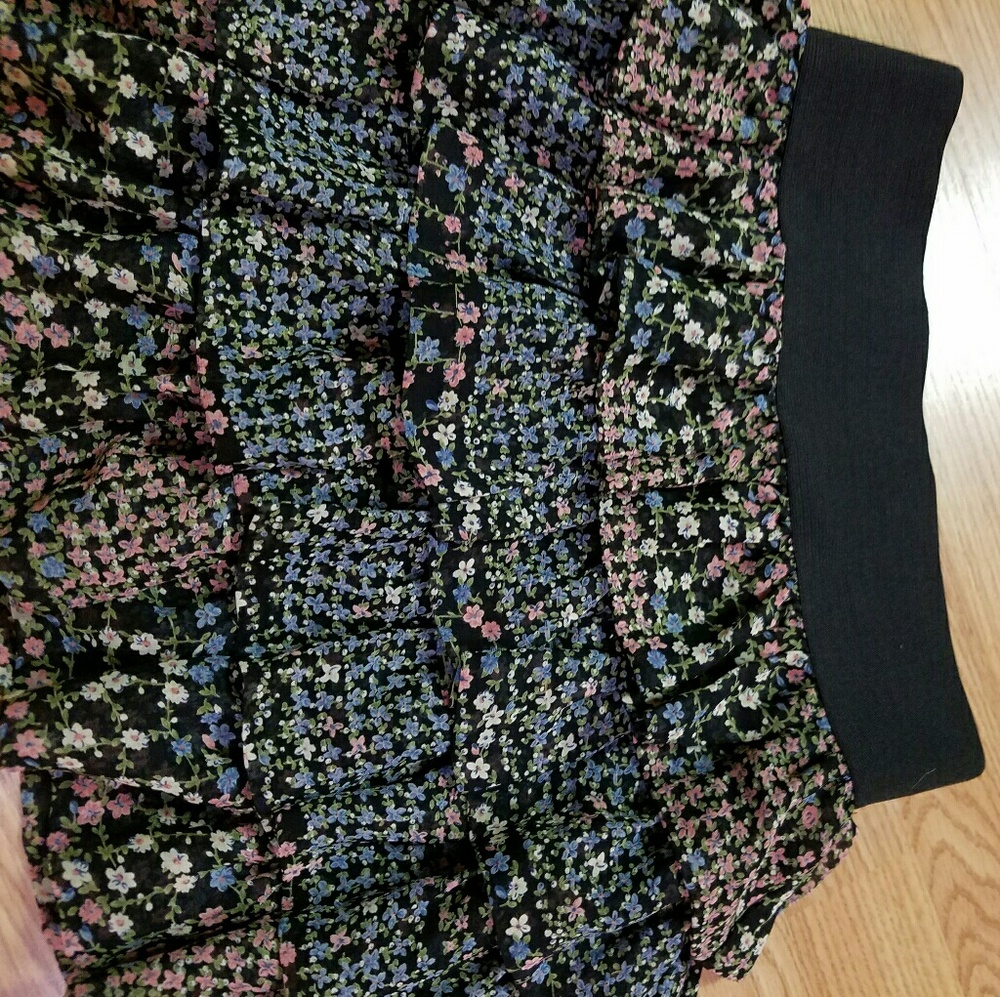 Forever 21 skirt