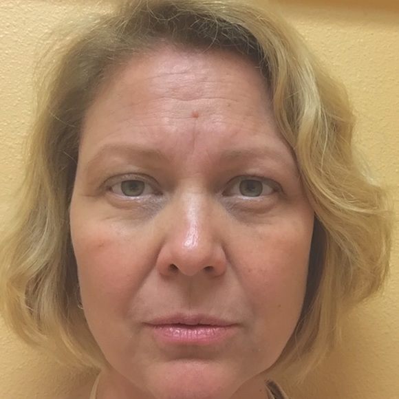 Meet your Posher, Arlene - Picture 1 of 1