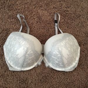 New without tags 34D bra