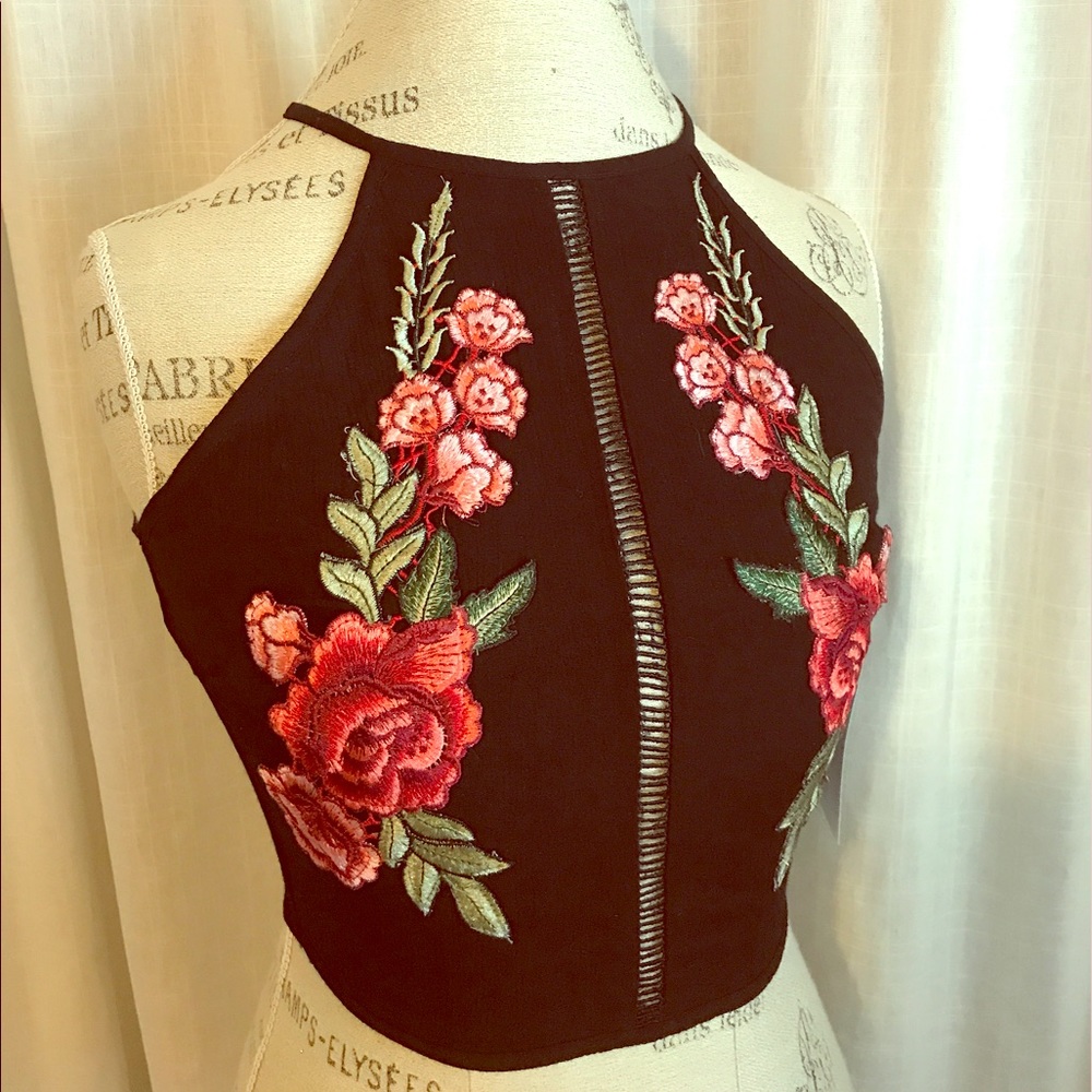 Sleeveless Embroidered and Lattice Detailed Top