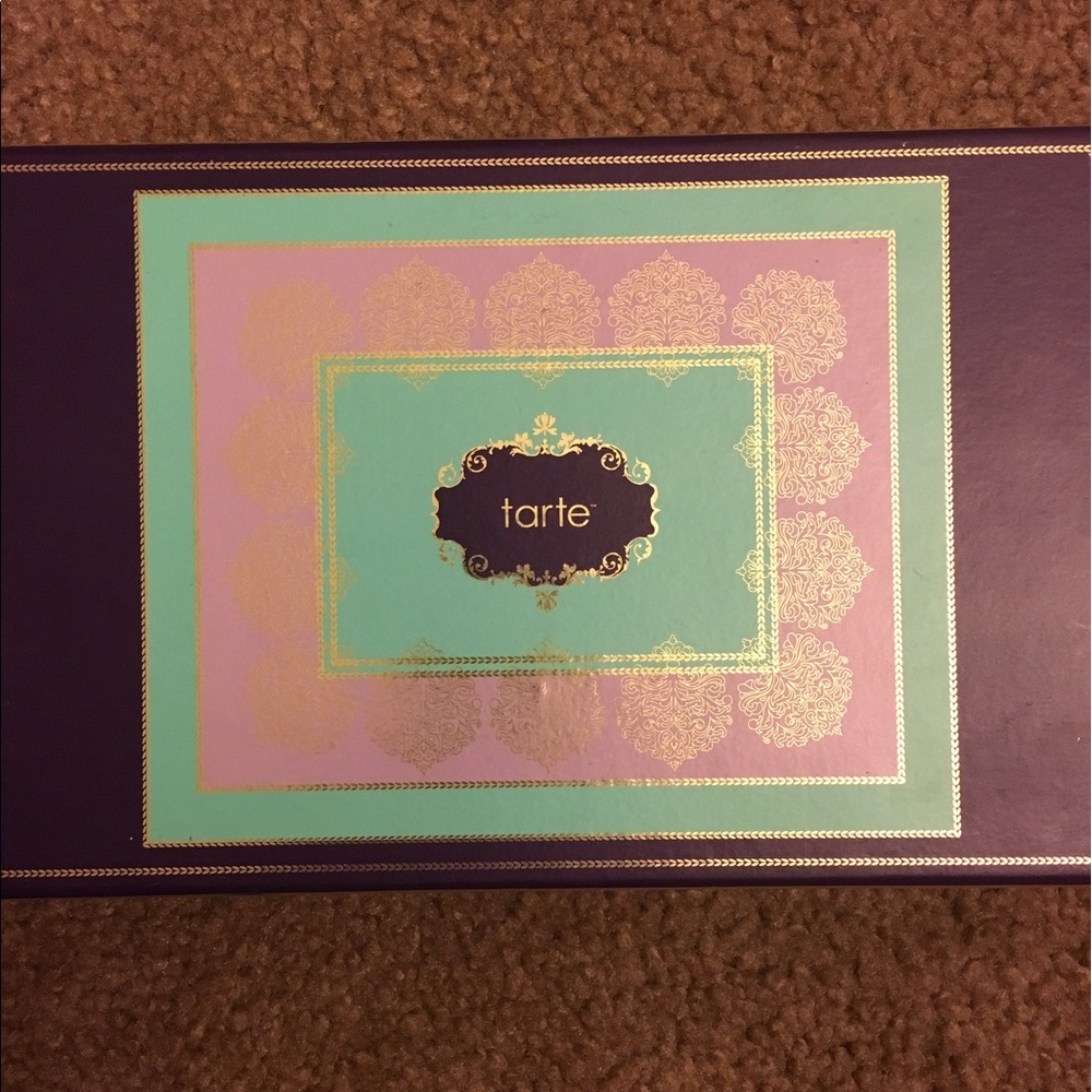 Tarte Away Oui Go travel palette
