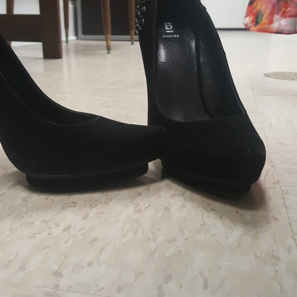 Pumps - Picture 6 of 6