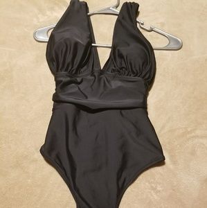 One piece swimwuit