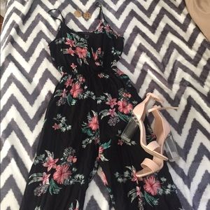 🌸FLORAL JUMPSUIT🌸