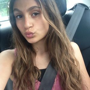 Meet your Posher, Asha