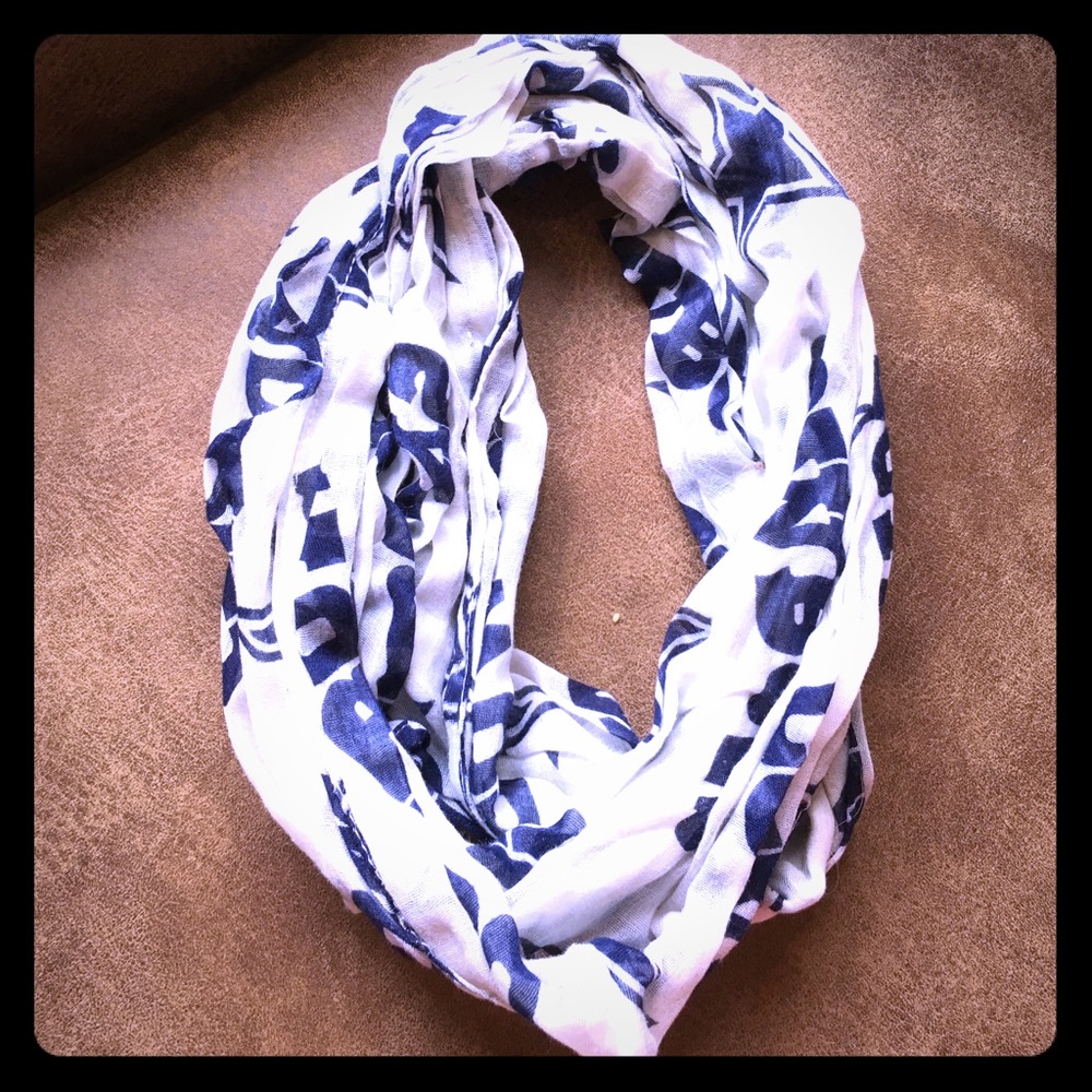 Infinity scarf cowboys football