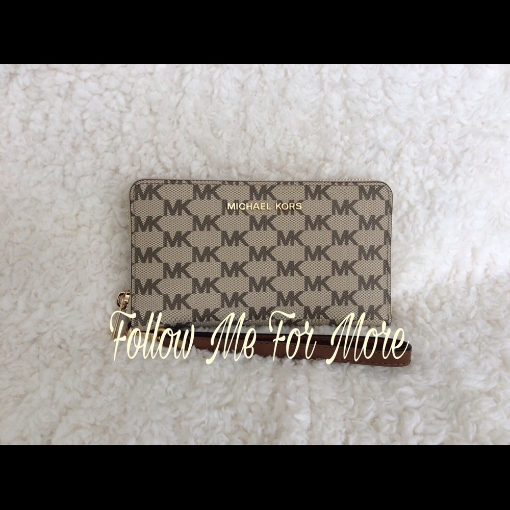 Michael Kors Heritage Collection Clutch
