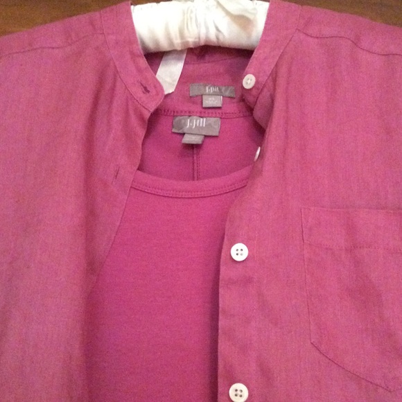 Pink linen top ⭐️ matches dress in other posting! - Picture 3 of 8