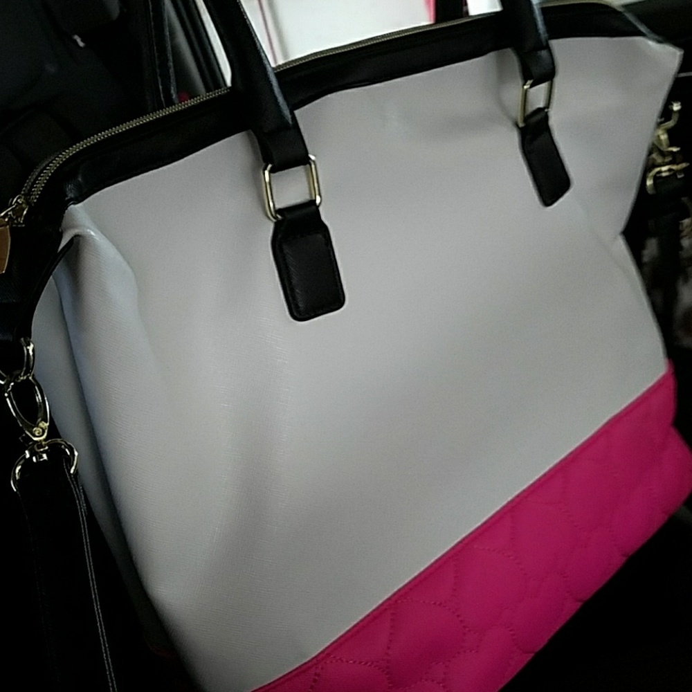Purse - Picture 3 of 4