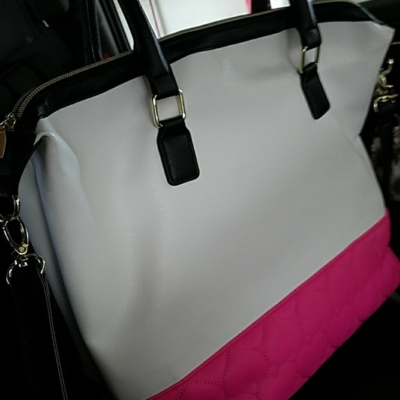 Purse - Picture 3 of 4